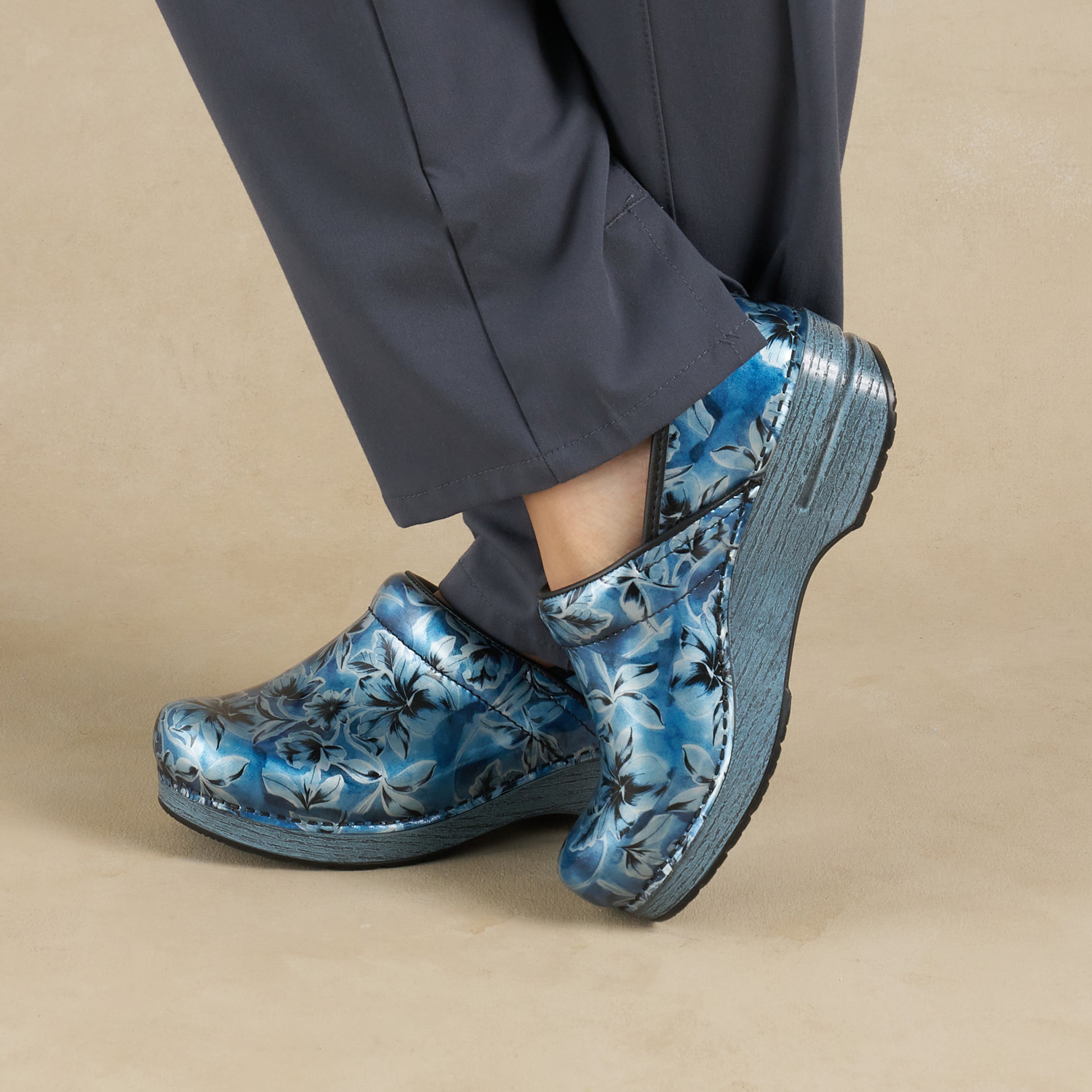 Premium Blue Vine Patent for Professionals