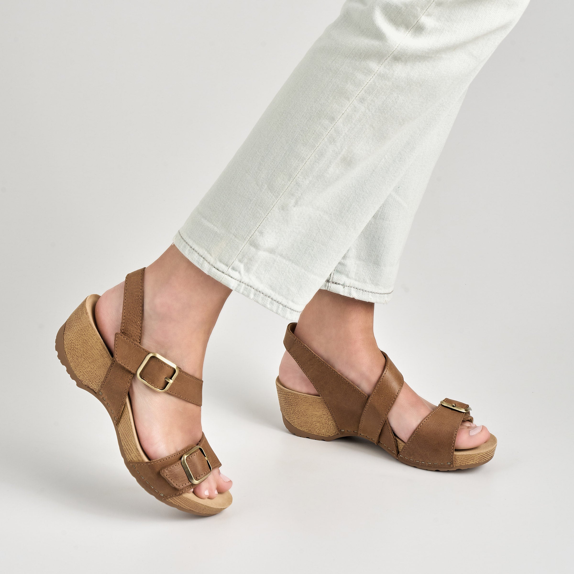 Burnished Nubuck Trinity Tan Shoes