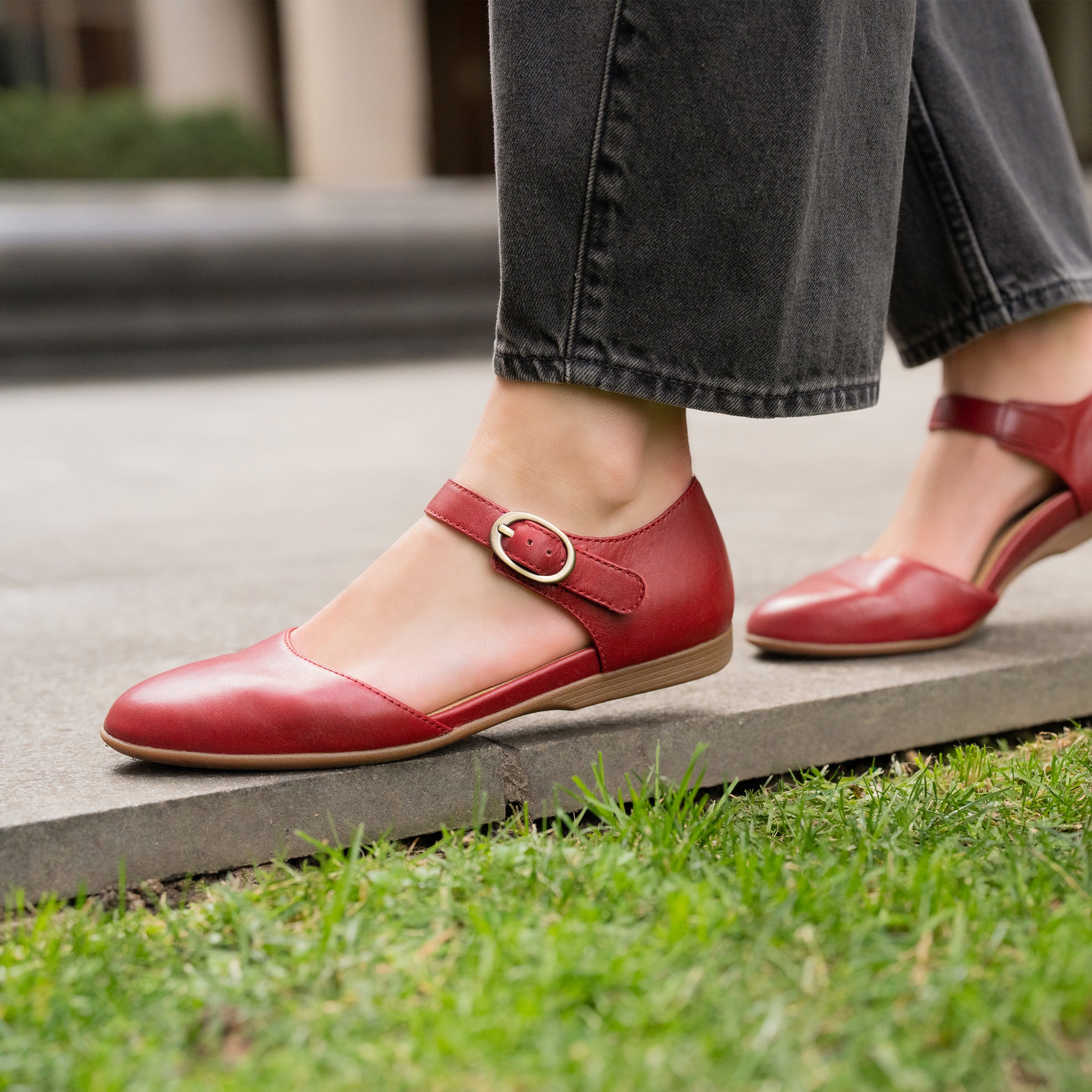 Liv Nappa Red Leather
