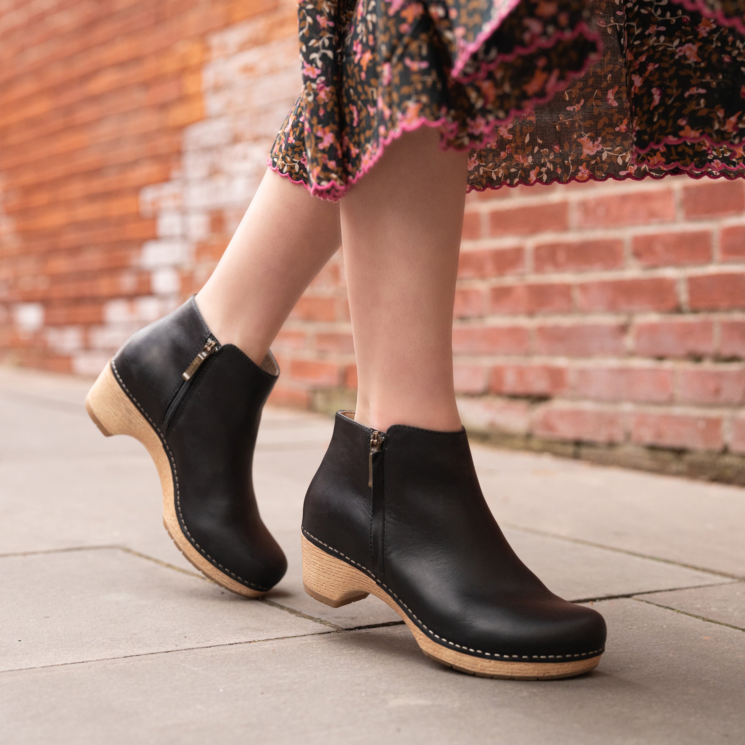 Lizanne Black Oiled Leather Pull-Up Boots